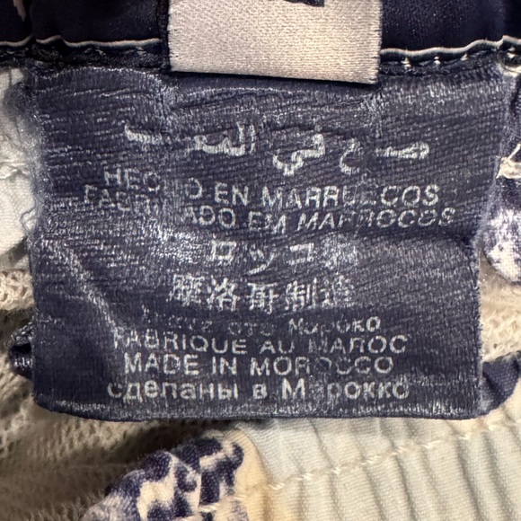 Vilebrequin Morrea Swim Trunks 5.5” in Navy and White Seahorse Print Sz XL - Picture 6 of 10